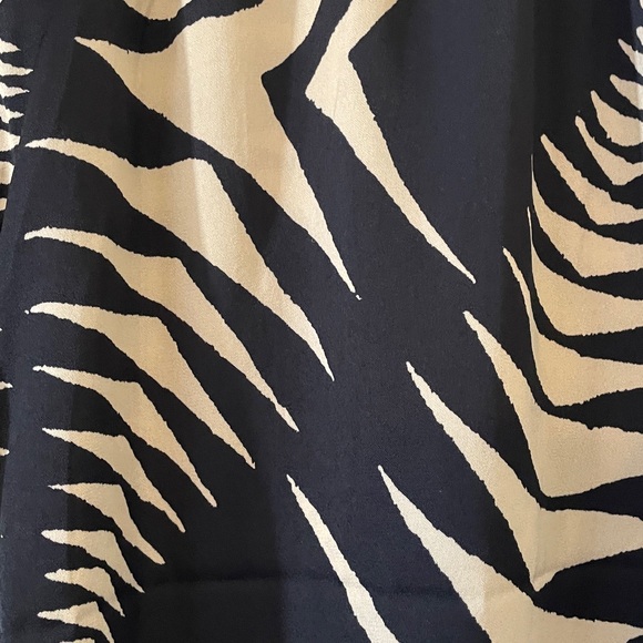 philosophy Black & Tan Printed Pants - Picture 3 of 6